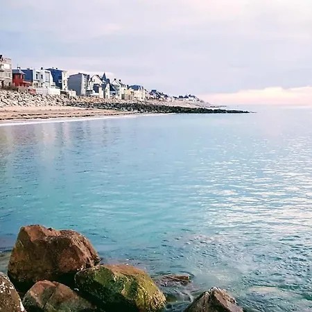 Maison Moderne De Plain-pied Proche De La