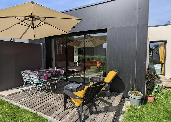 Maison Moderne De Plain-pied Proche De La