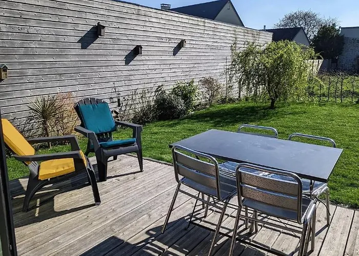 Maison Moderne De Plain-pied Proche De La *