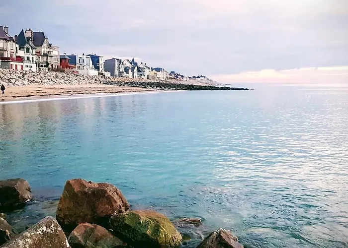 Maison Moderne De Plain-pied Proche De La